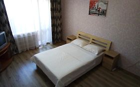 Apartment On Kharkovskoe Shosse 170 B